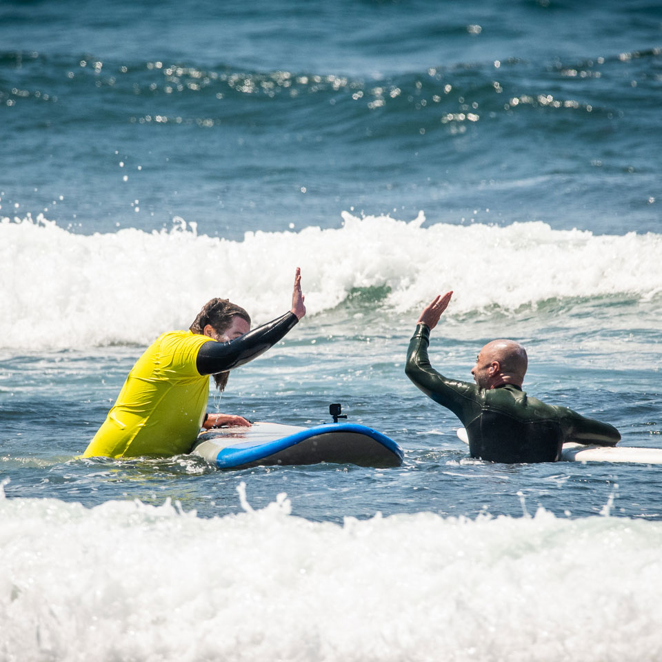 tiago_pires_surf_school_surf_lesson