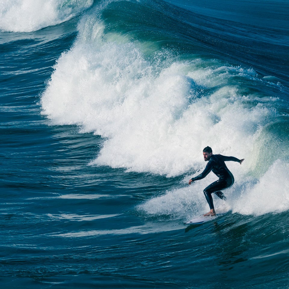 tiago_pires_surf_school_surf_guide